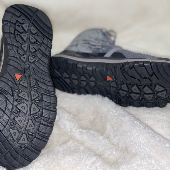 Brand New Neutral Keen Hiking Boots - Picture 11 of 14